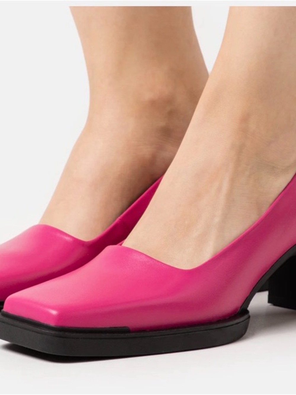 Vagabond Pink Square-Toe Low Block Heel Pump